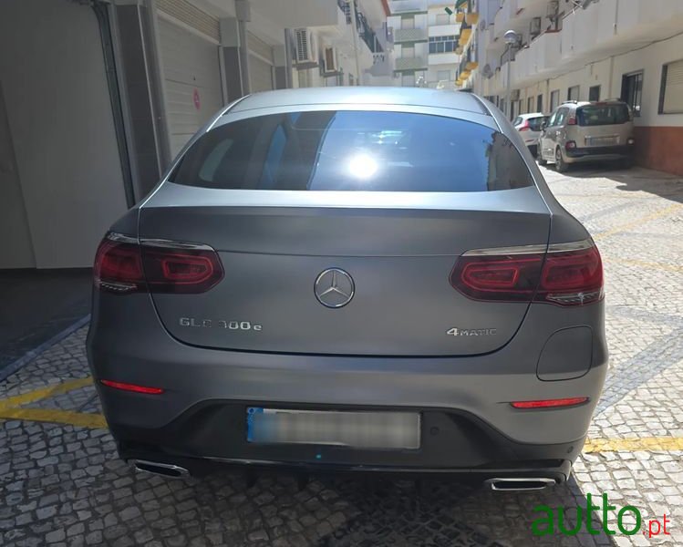 2020' Mercedes-Benz Classe Glc E Coupé 4Matic photo #4