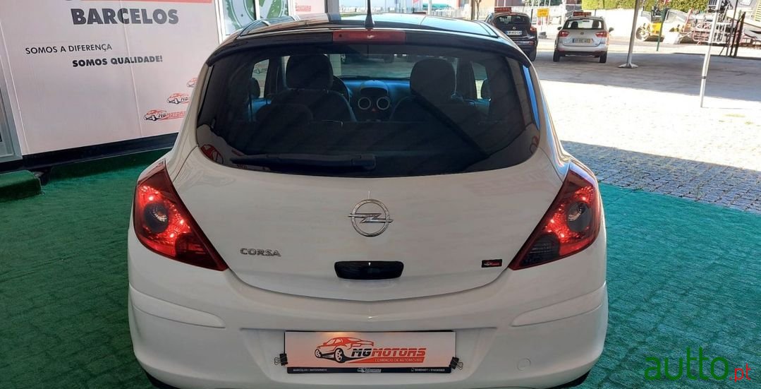 2011' Opel Corsa photo #5