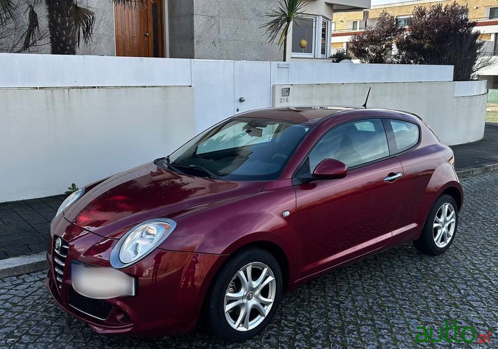 2012' Alfa Romeo MiTo 1.3 Jtdm photo #1