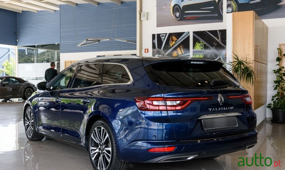 2016' Renault Talisman Sport Tourer photo #5