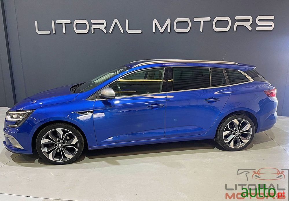 2020' Renault Megane Sport Tourer photo #5