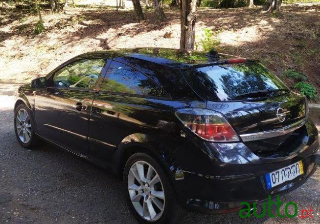 2008' Opel Astra Gtc photo #1