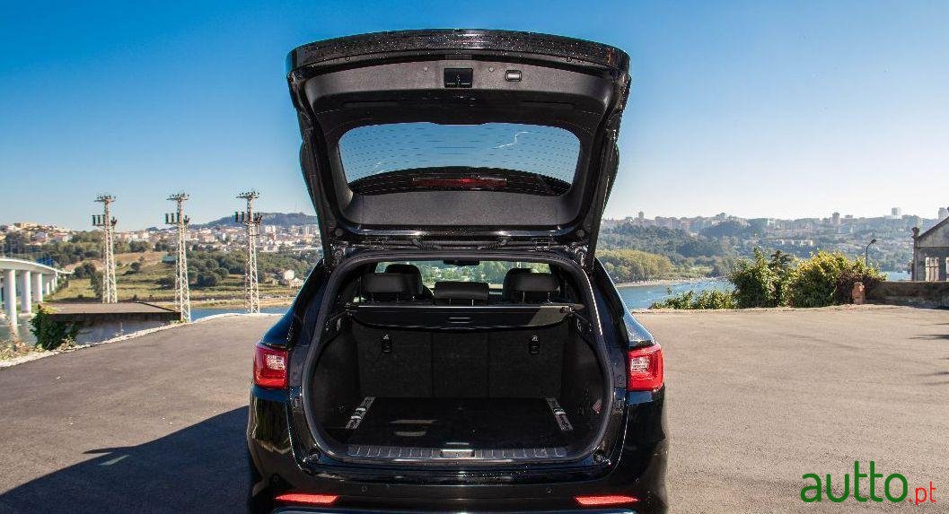 2018' Kia Optima Sw photo #2