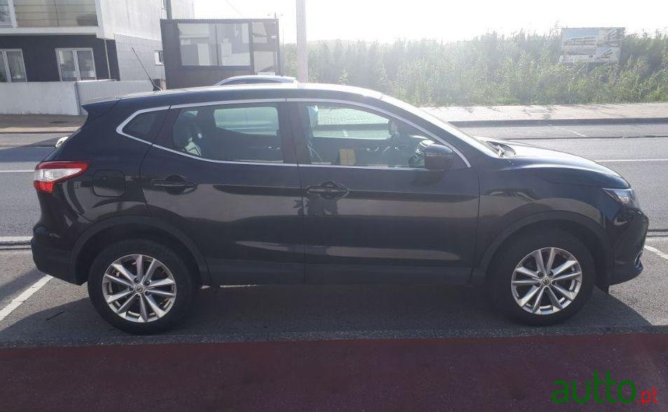 2015' Nissan Qashqai Acenta photo #3