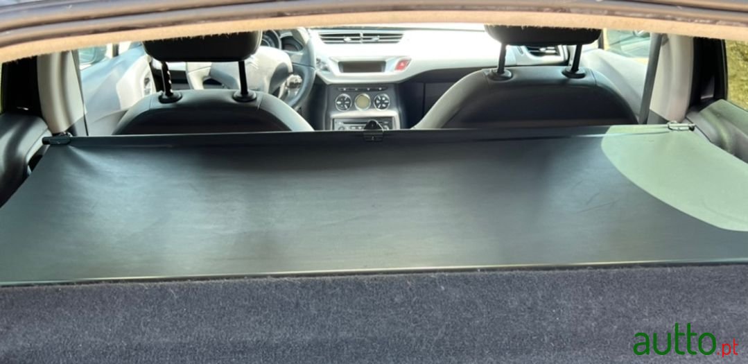 2011' Citroen C3 photo #6