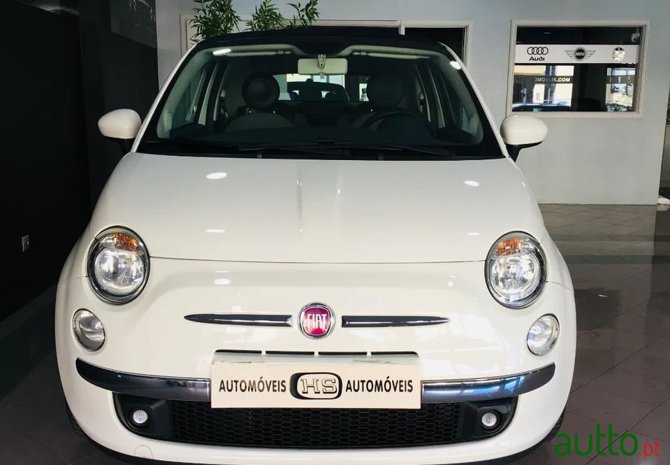 2012' Fiat 500C photo #2