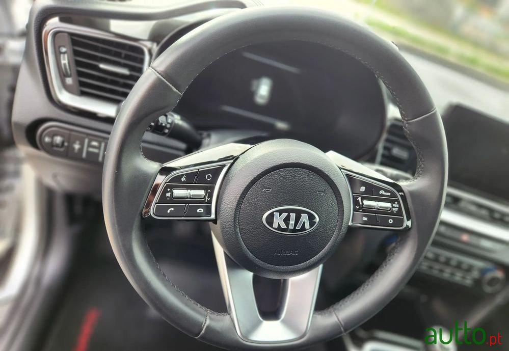 2021' Kia XCeed 1.0 T-Gdi Tech photo #4