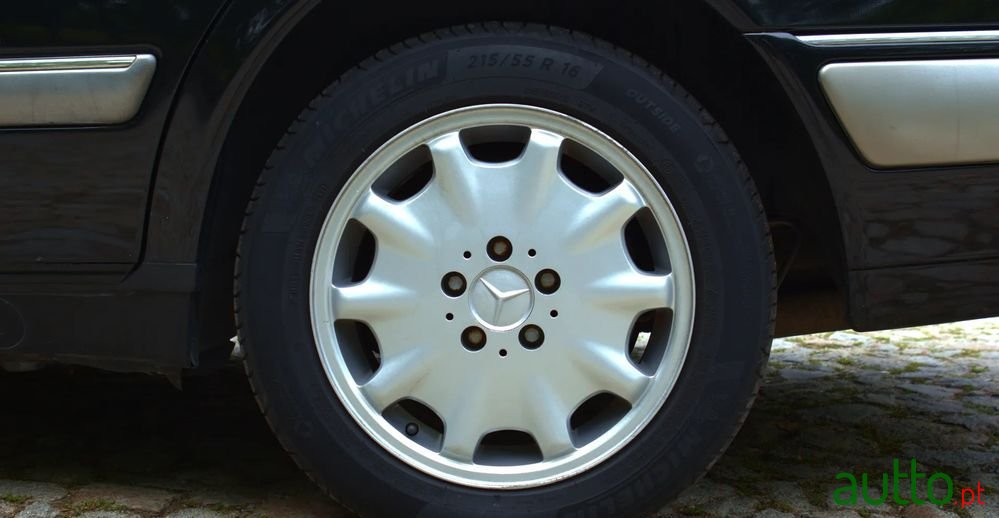 1997' Mercedes-Benz E 300 Td Classic photo #5