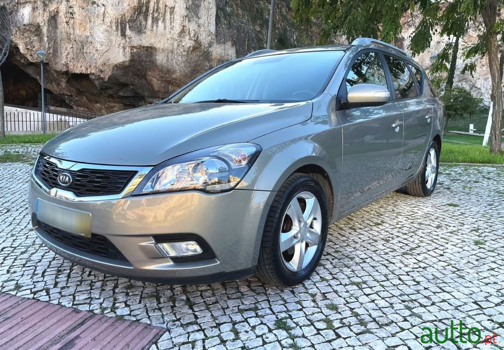 2013' Kia Ceed Sw photo #6