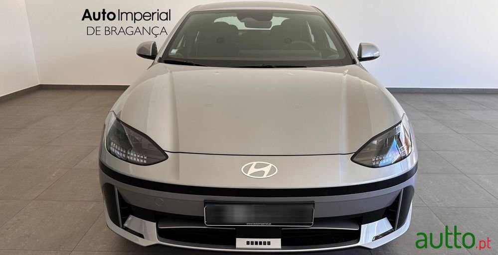 2023' Hyundai Ioniq 6 photo #1