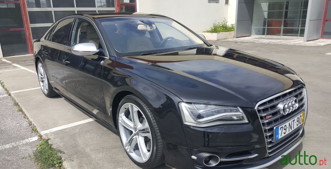 2013' Audi S8 photo #5