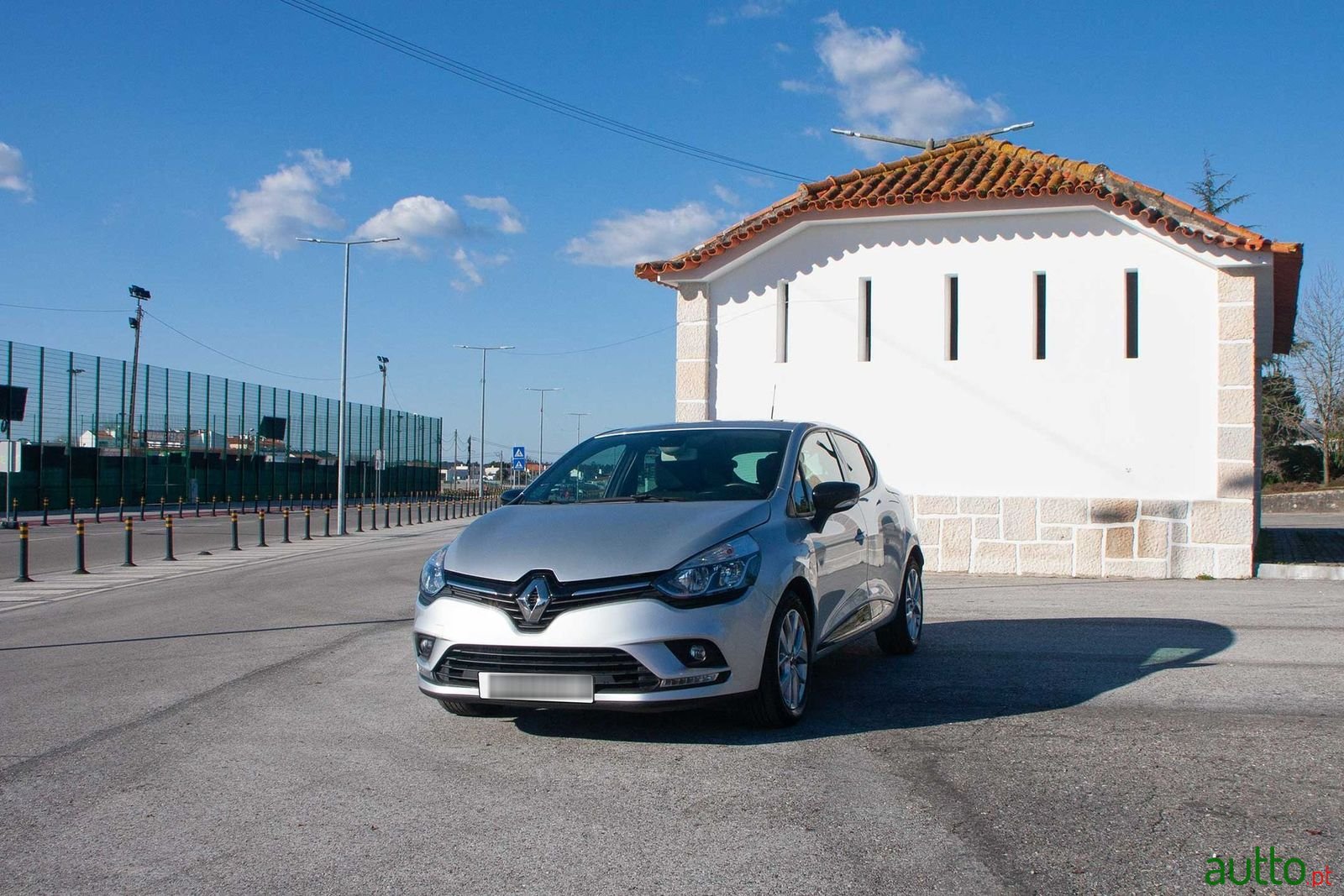 2019' Renault Clio photo #1