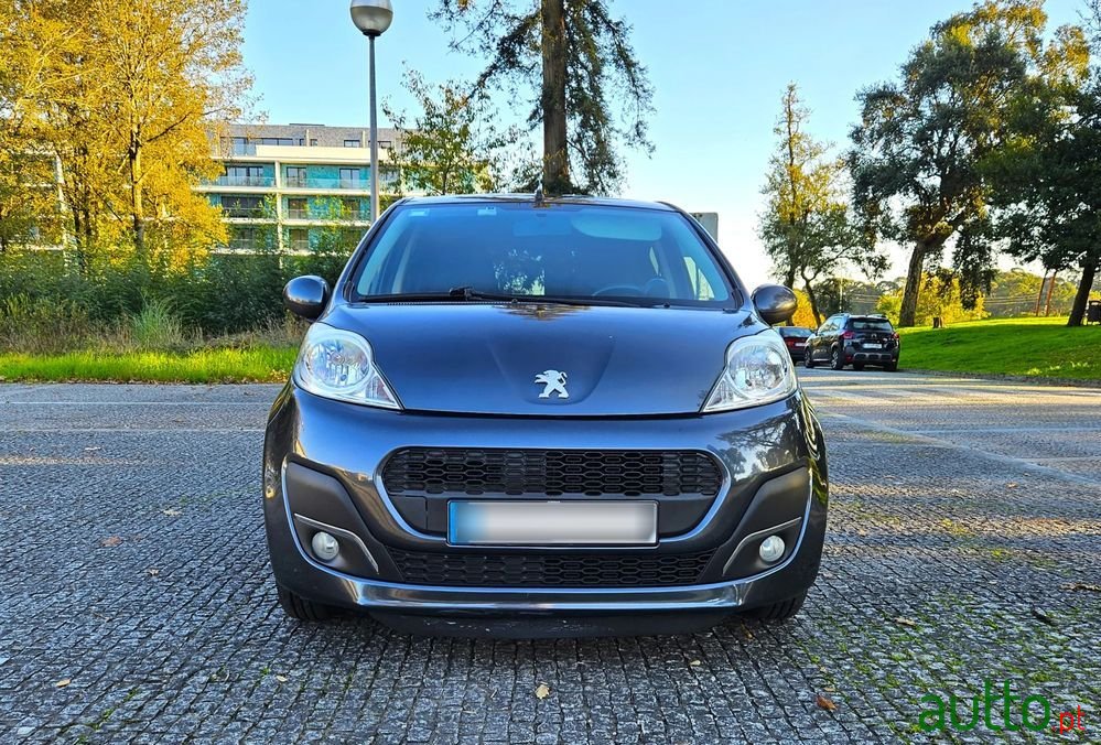 2013' Peugeot 107 photo #4