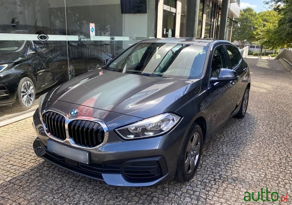 2020' BMW 118 photo #2