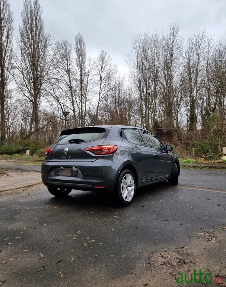 2021' Renault Clio photo #4