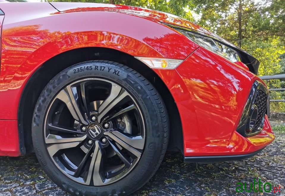 2018' Honda Civic photo #3