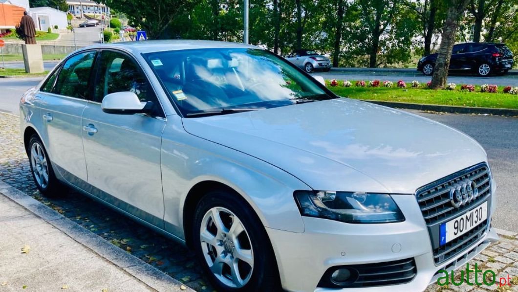 2011' Audi A4 photo #3