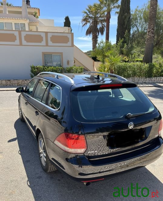 2009' Volkswagen Golf Variant photo #2