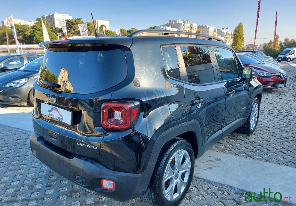 2019' Jeep Renegade photo #4
