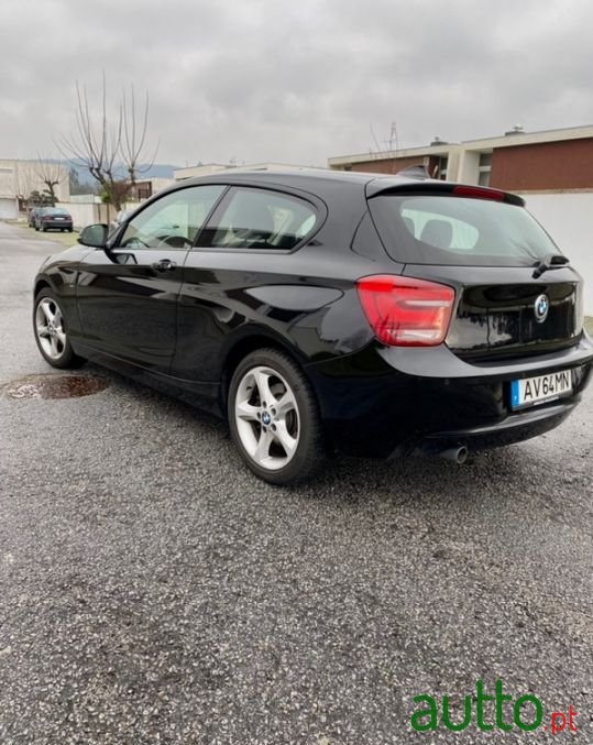 2014' BMW 120 Sport photo #4