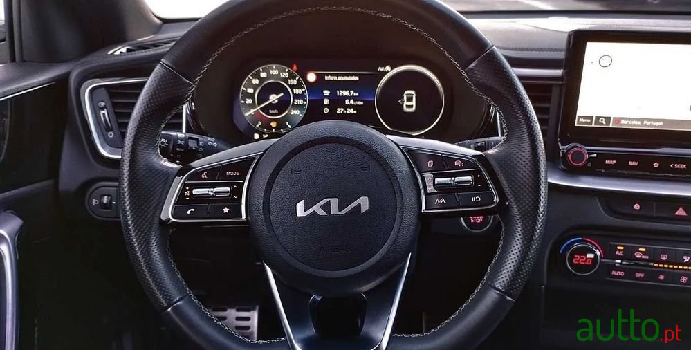 2022' Kia Proceed Gt Line photo #3