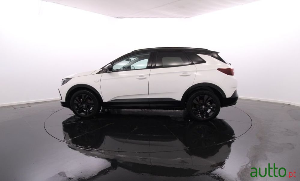 2022' Opel Grandland photo #3