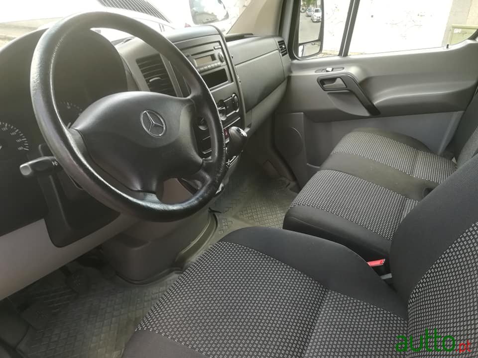 2001' Mercedes-Benz Sprinter photo #5