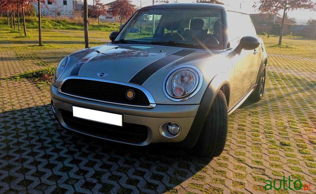2008' MINI Cooper D photo #2