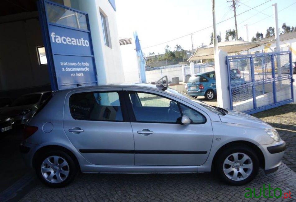 2004' Peugeot 307 1.4 Hdi Navtech photo #1