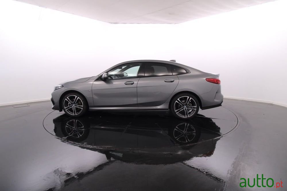 2023' BMW Série 2 photo #3