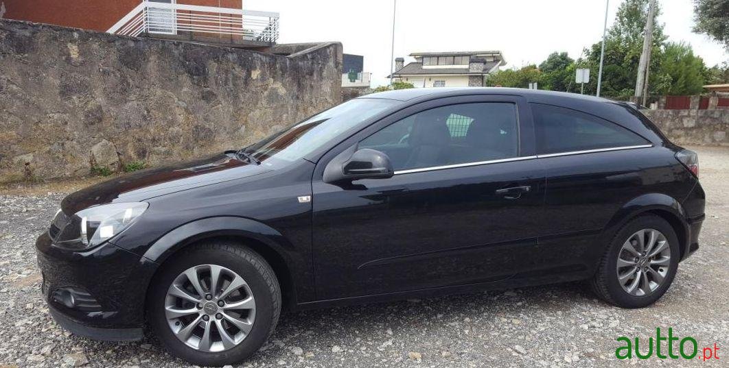 2010' Opel Astra GTc photo #2