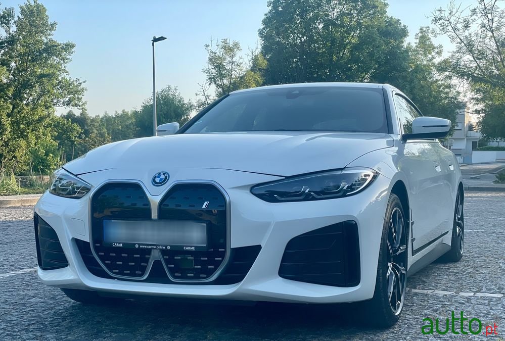 2023' BMW Série I photo #2