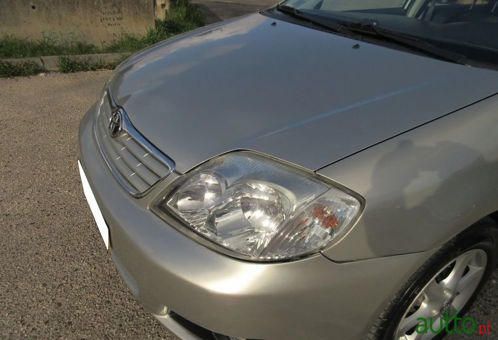 2005' Toyota Corolla Sw photo #2