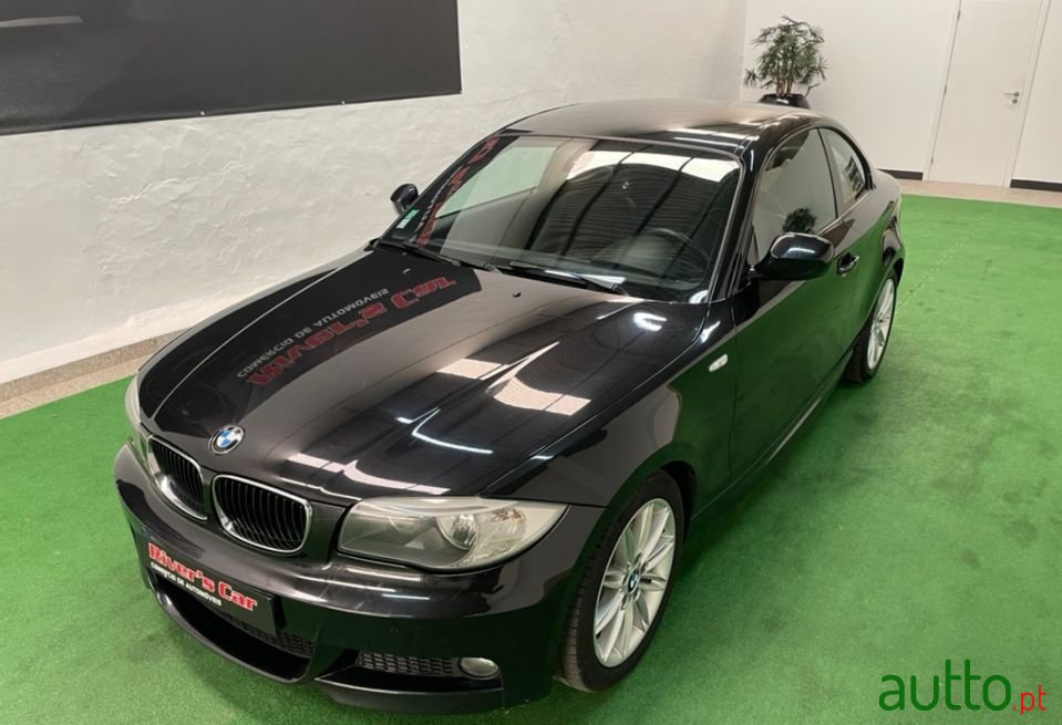 2011' BMW 120 photo #4