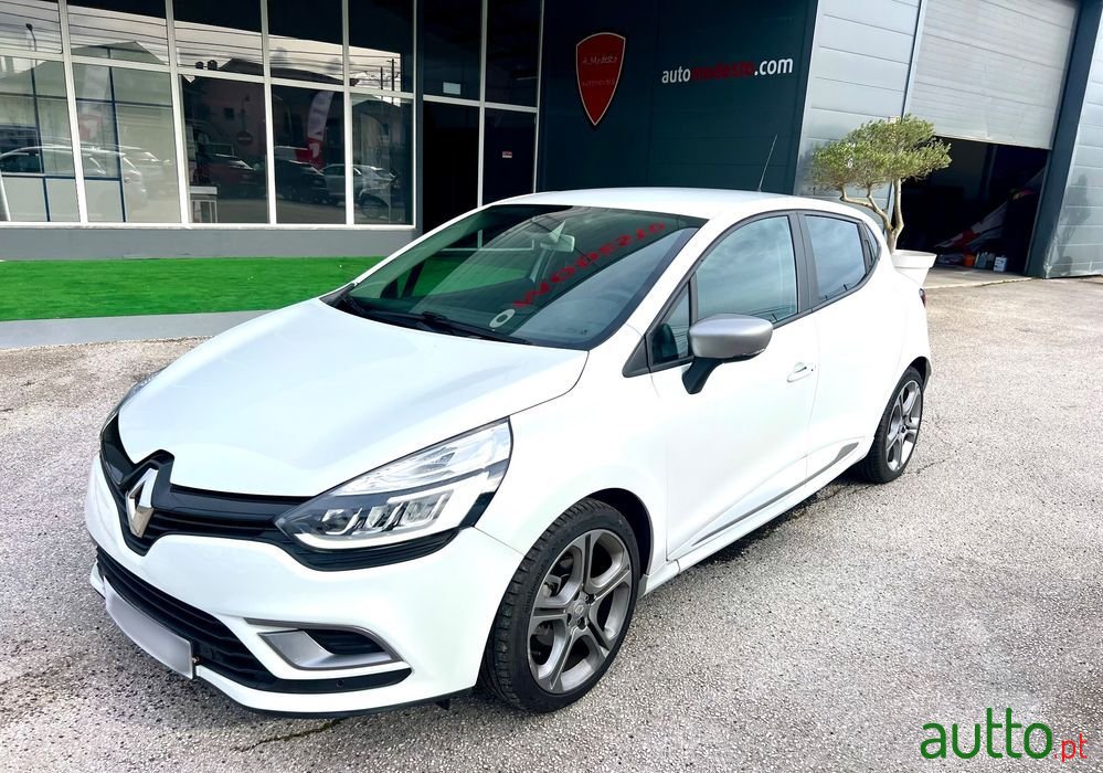 2017' Renault Clio 0.9 Tce Gt Line photo #1