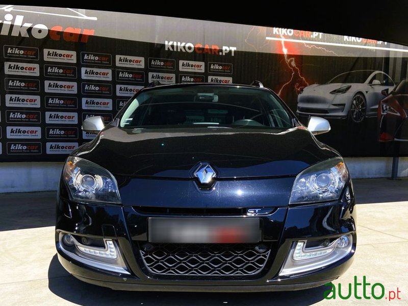 2012' Renault Megane Sport Tourer photo #2