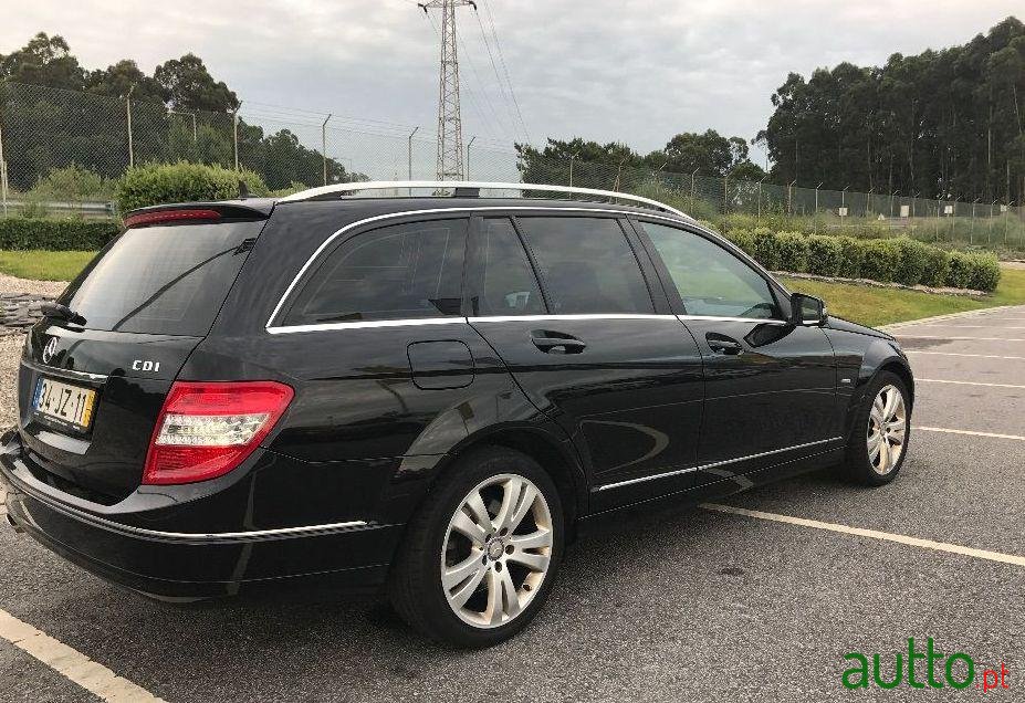 2011' Mercedes-Benz C-250 Avantgarde photo #1