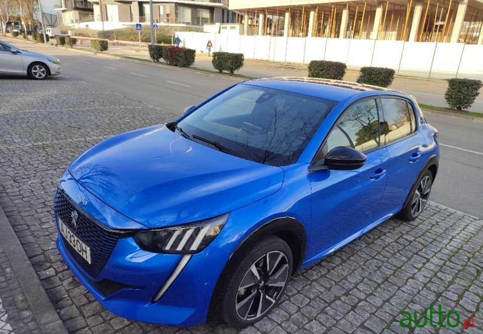 2020' Peugeot E-208 photo #3