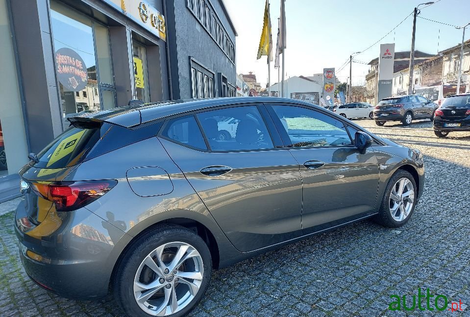 2021' Opel Astra photo #5