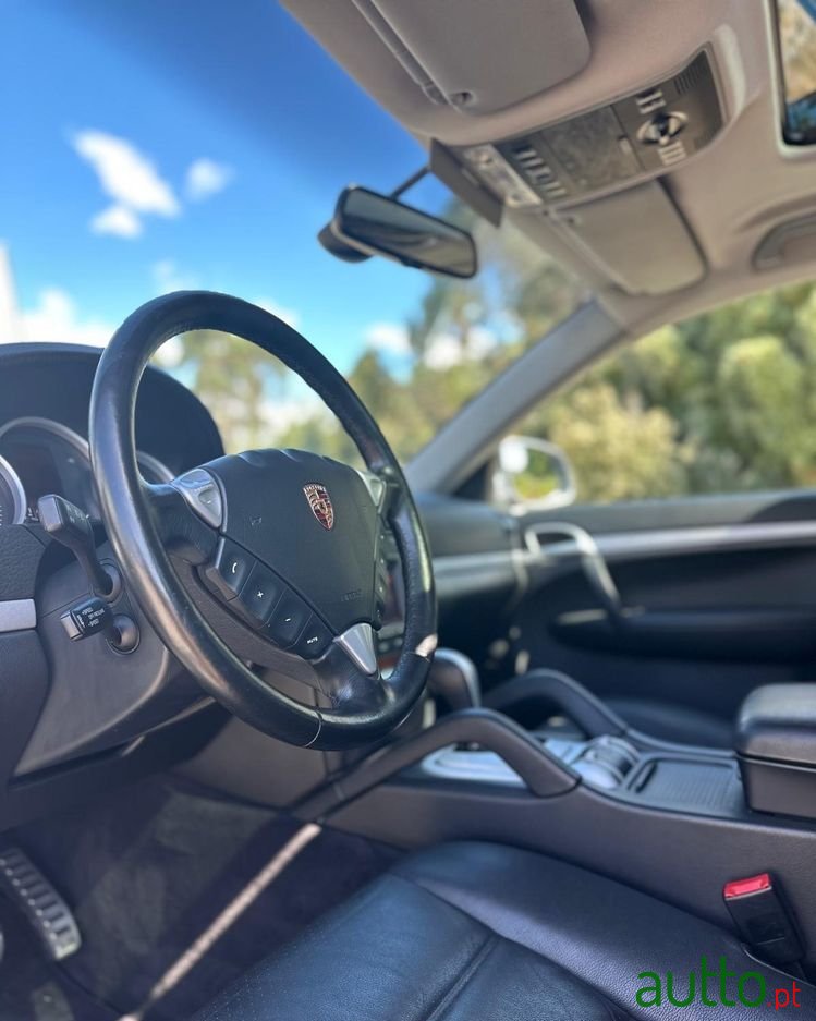 2004' Porsche Cayenne S Tiptronic photo #5