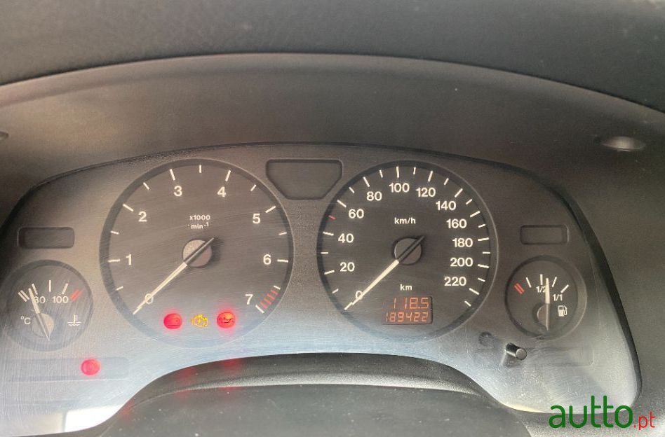 1999' Opel Astra Caravan photo #3