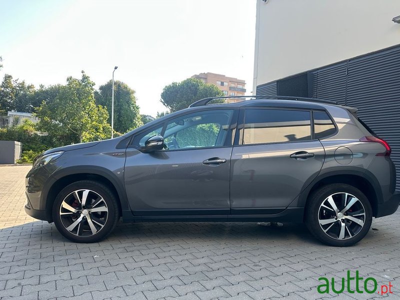 2017' Peugeot 2008 Puretech photo #5