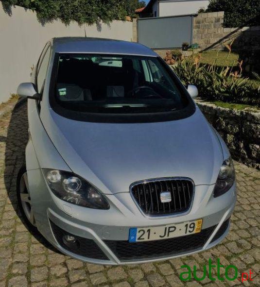 2010' SEAT Altea photo #2