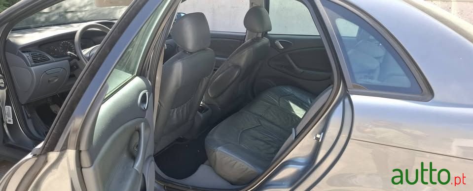 2002' Citroen C5 1.8 16V Sx photo #3
