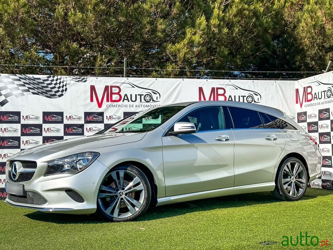 2017' Mercedes-Benz Cla-180 photo #2
