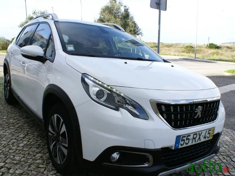 2016' Peugeot 2008 photo #3