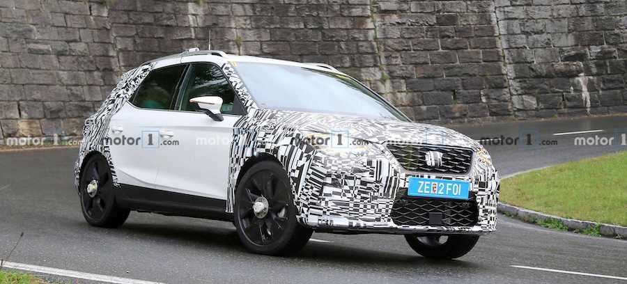 SEAT Arona Facelift Spied Hiding Minor Revisions