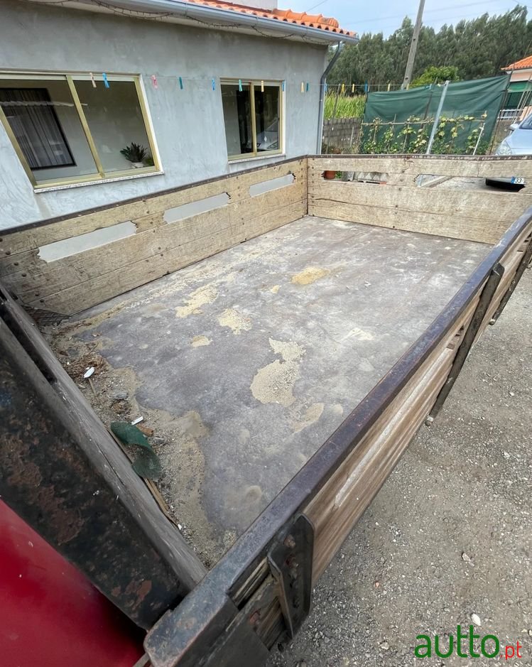 1982' Isuzu photo #6