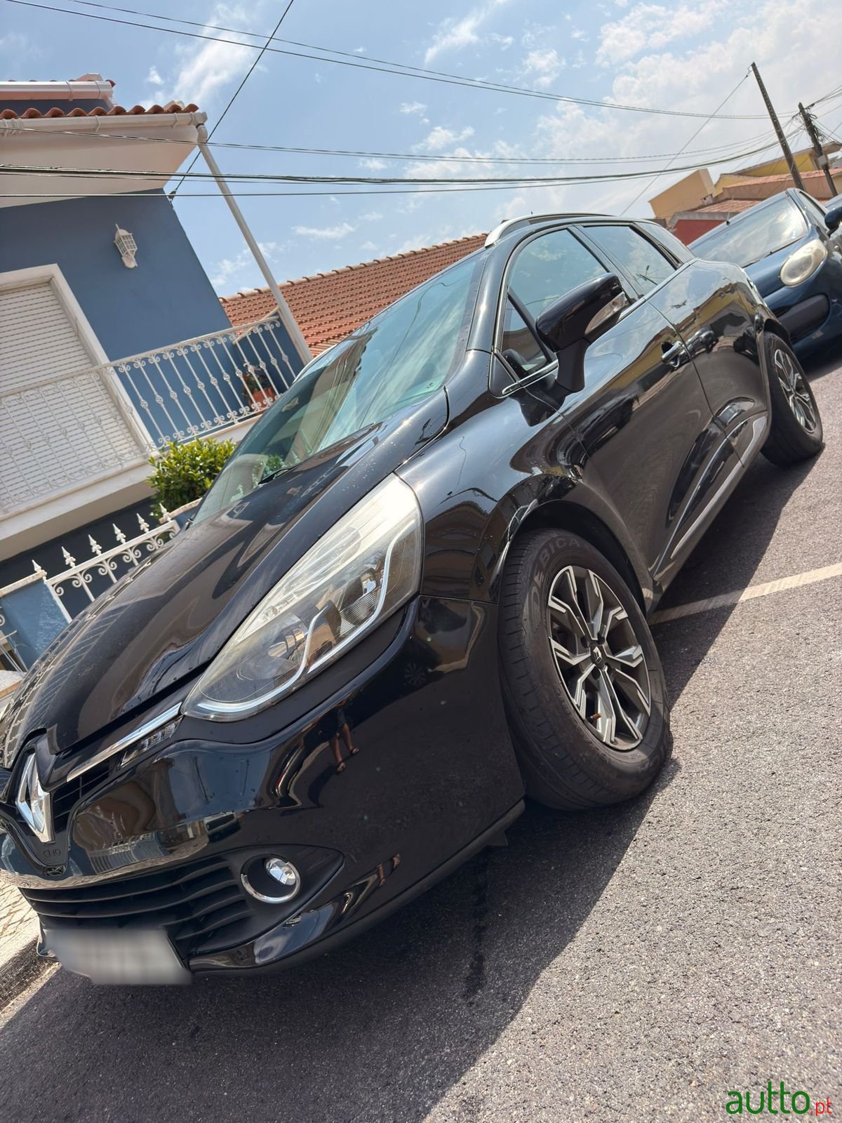 2014' Renault Clio photo #2