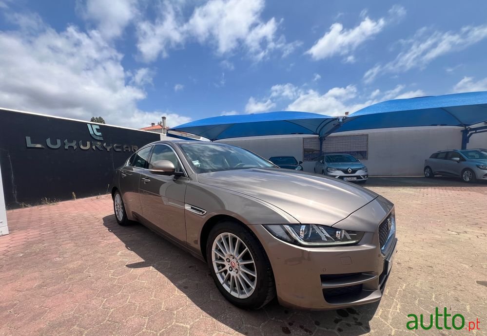 2016' Jaguar XE photo #1